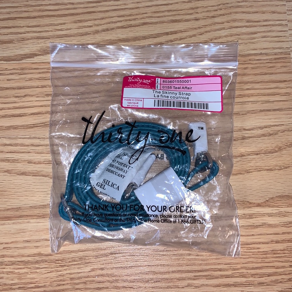 New! Thirty-One The Skinny Strap - Teal Affair